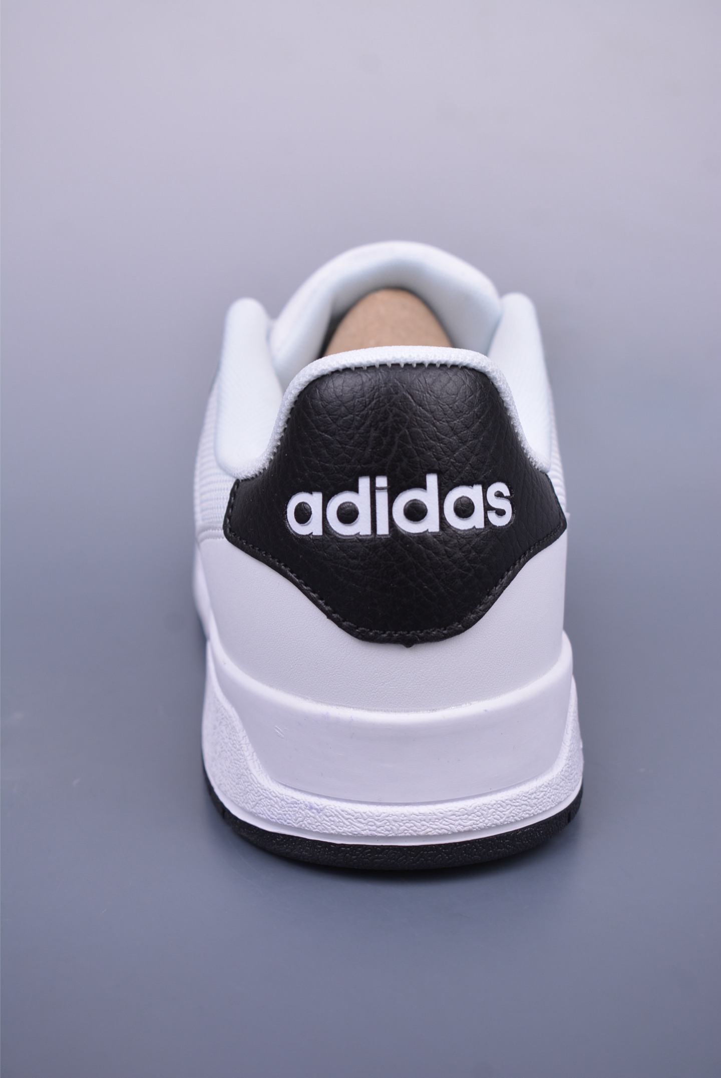 회사 레벨 아디다스 ENTR 상품 번호: GX5499