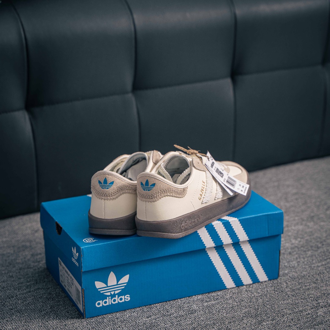 CLOT x 아디다스 상품 번호: IH3719