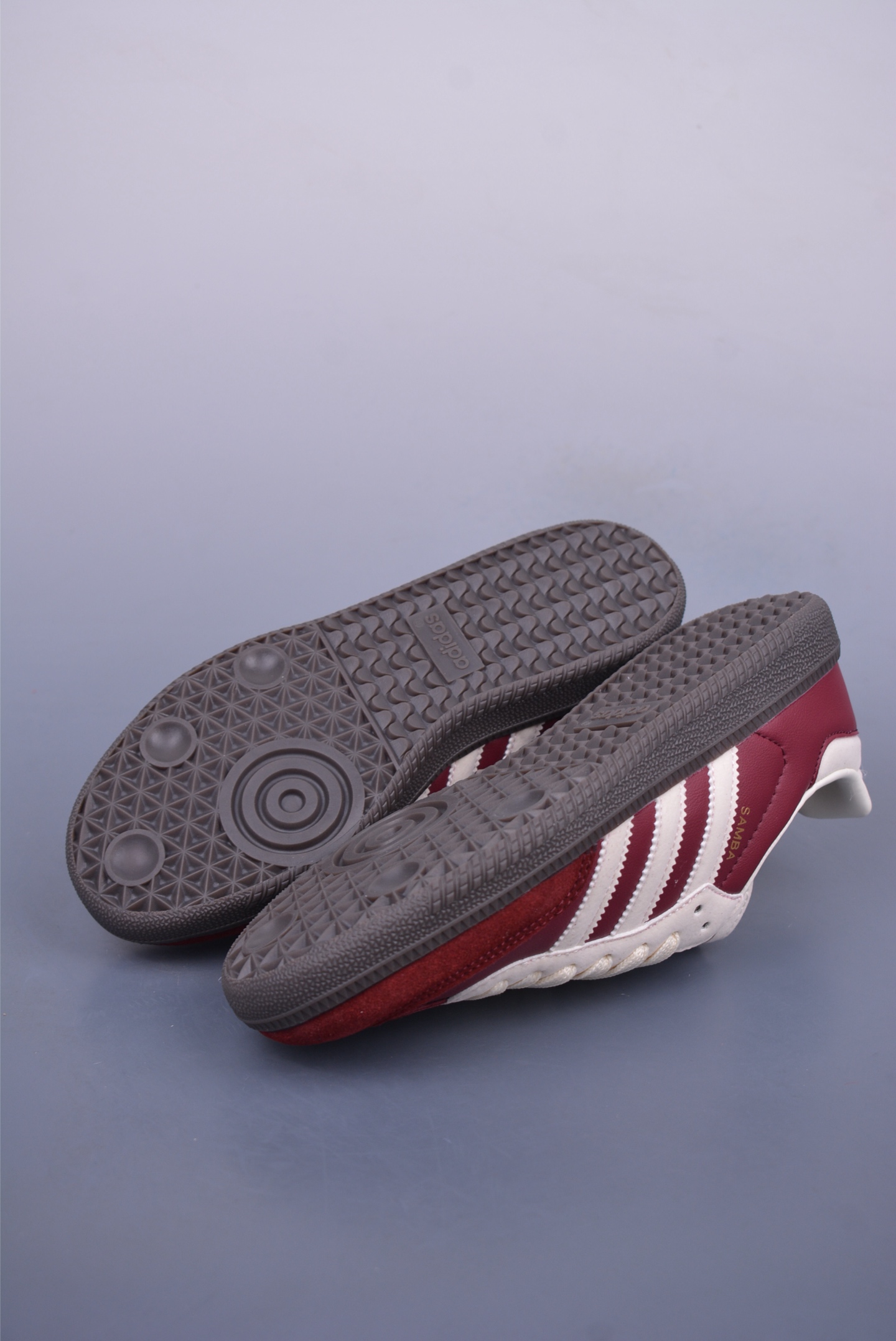 아디다스 샴록 삼바 상품 번호: JI3216