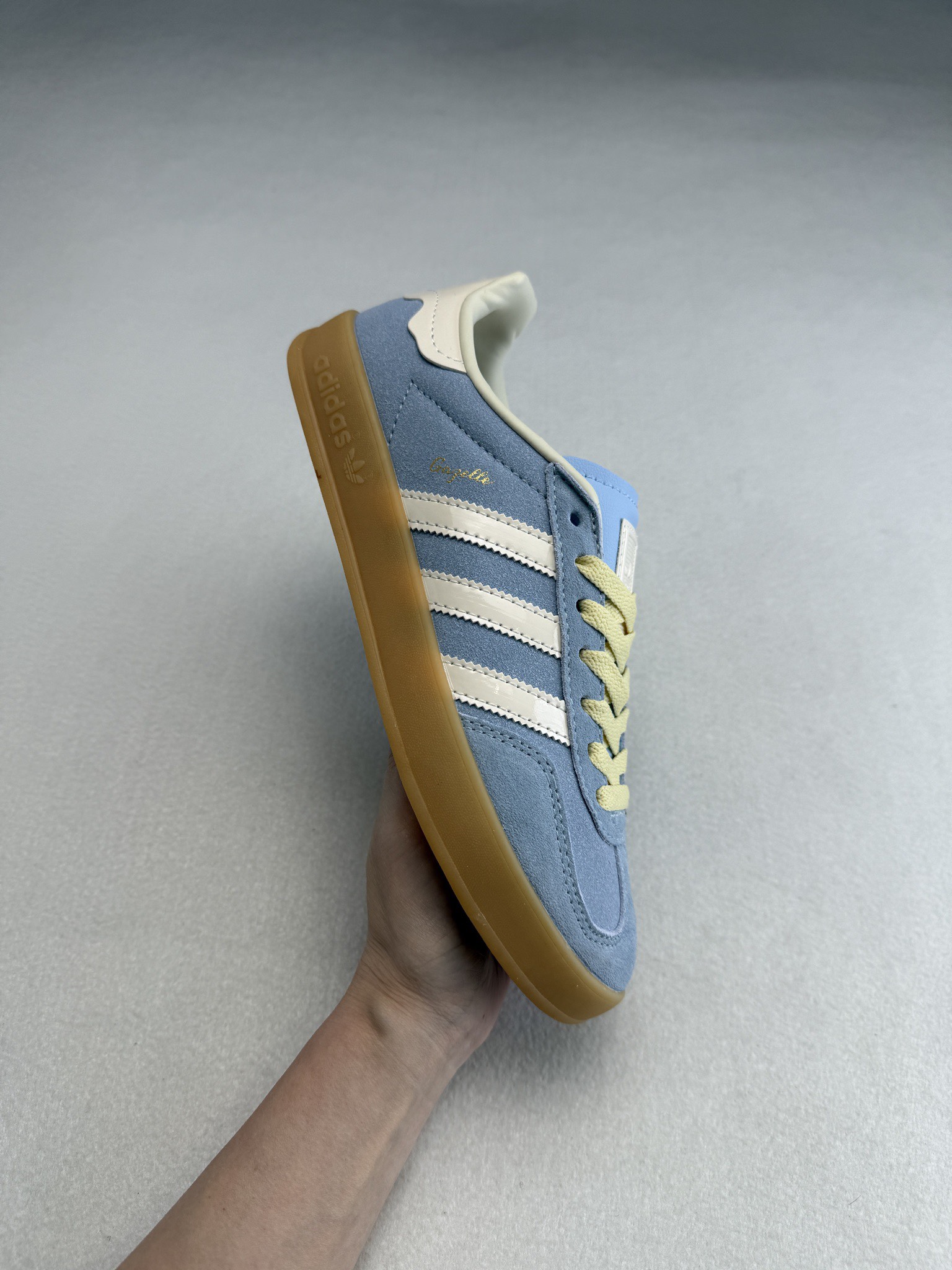 아디다스 오리지널 상품 번호: JR8029