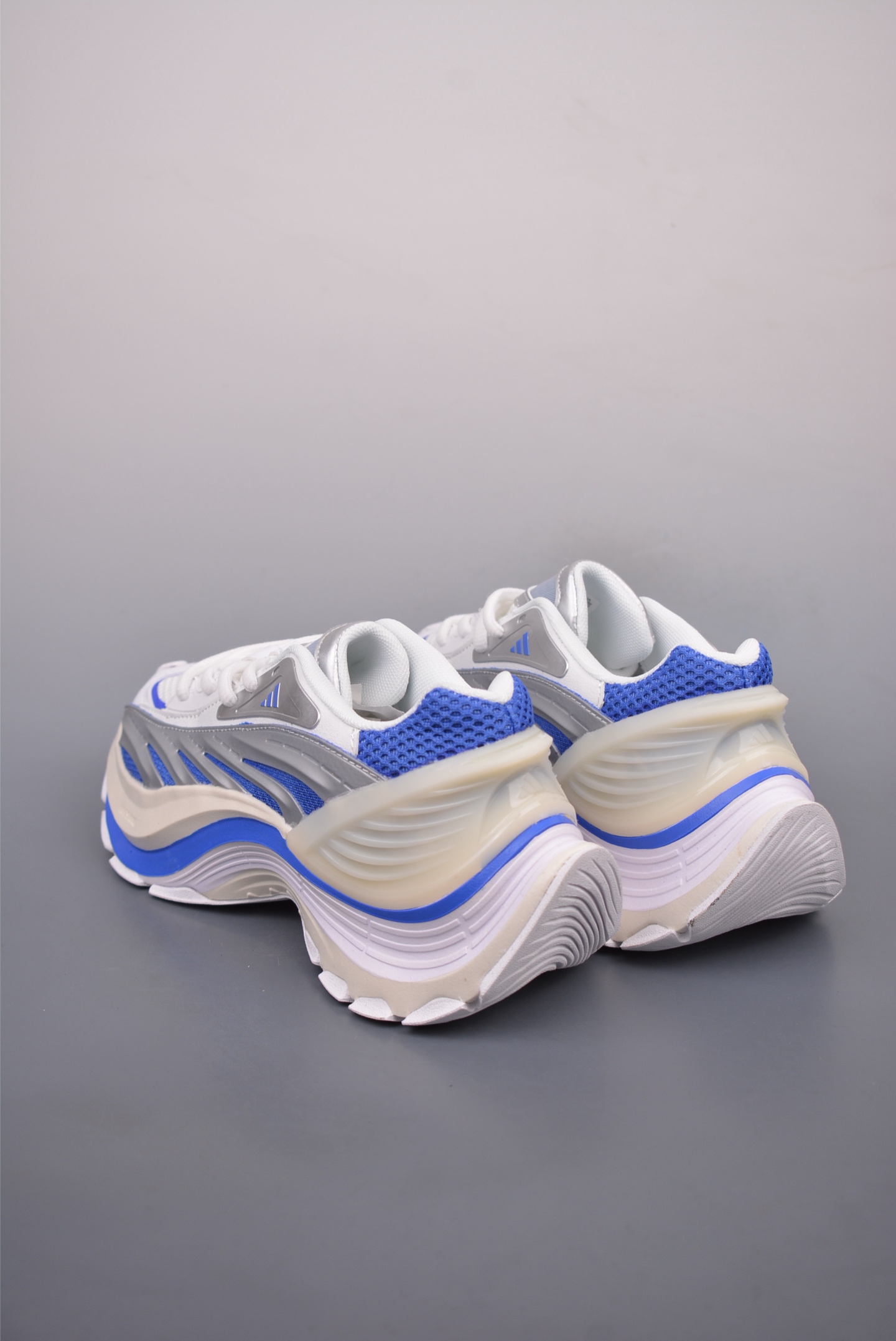 아디다스 벤토 XL 상품 번호: JS1502