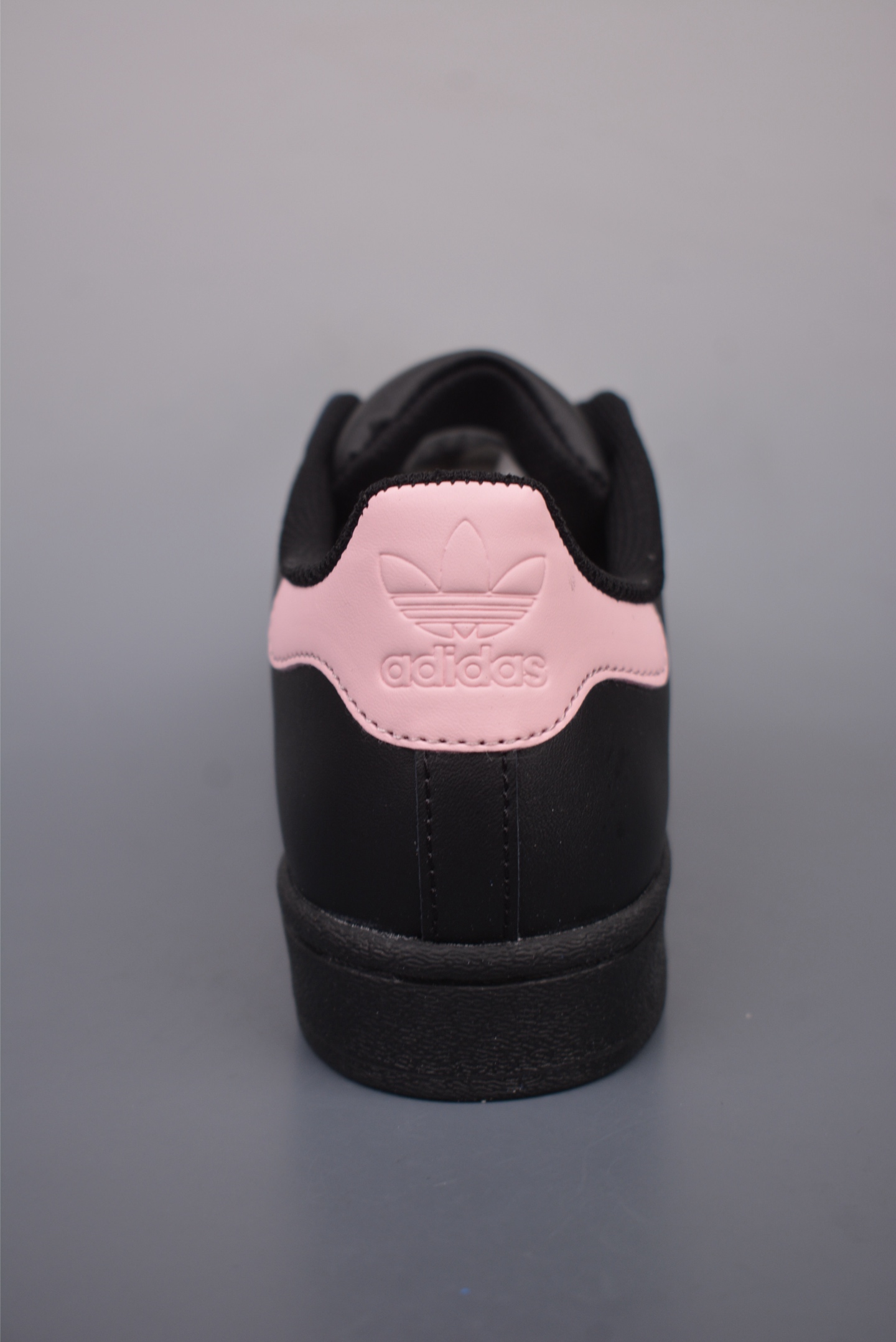 아디다스 오리지널 상품 번호: EG4959