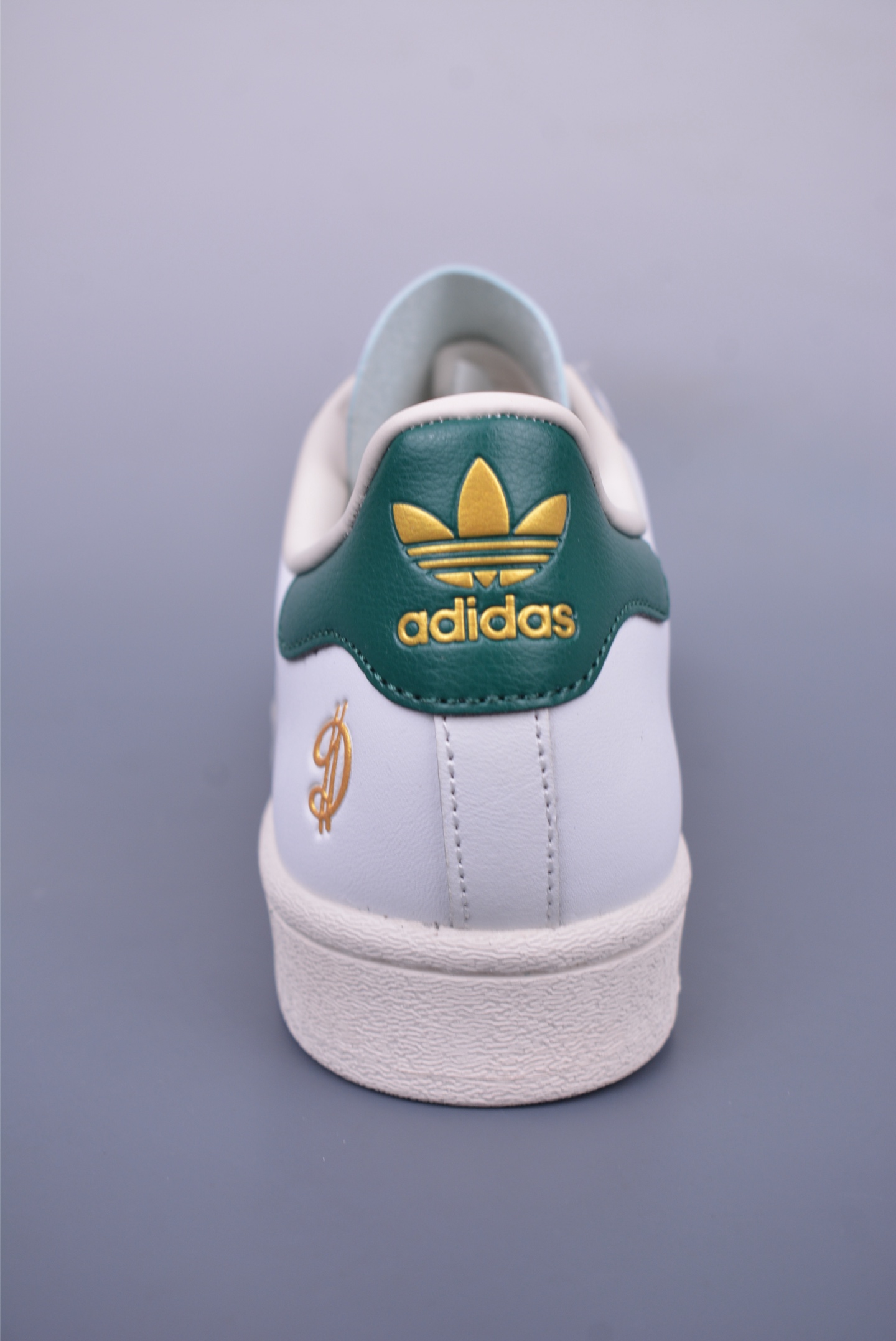 아디다스 오리지널 상품 번호: EG4958