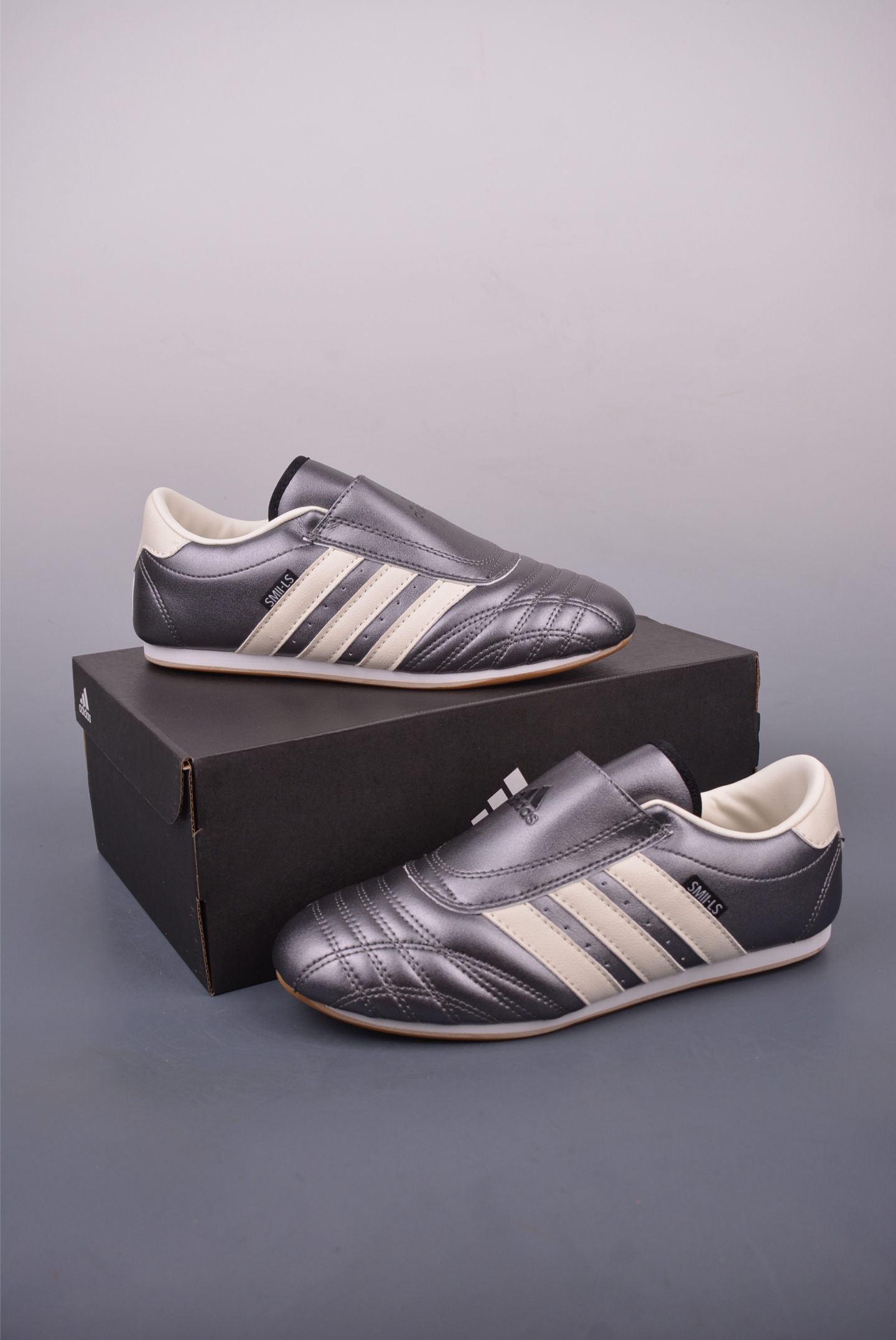 아디다스 오리지널 상품 번호: JS4465