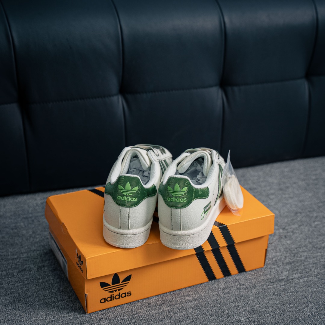 아디다스 아디다스 샴록 오 상품 번호: HS3068