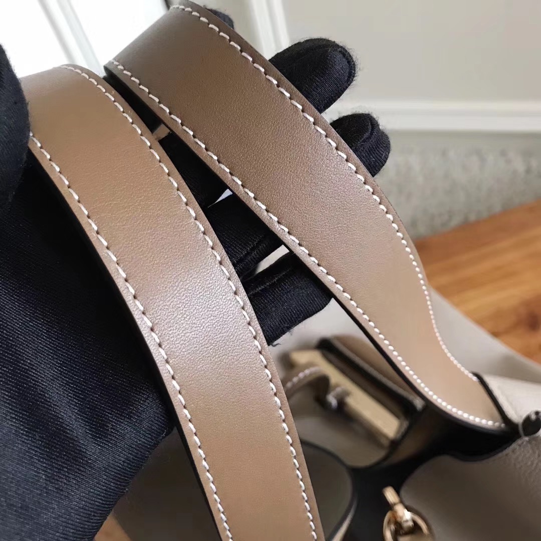 로에베 바르셀로나 토트백 L201369-1