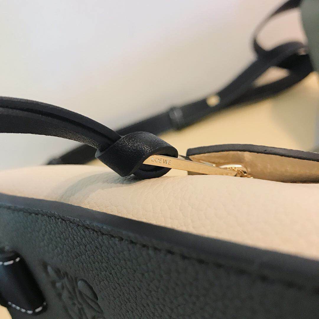 로에베 신상 해먹백 L108990-3