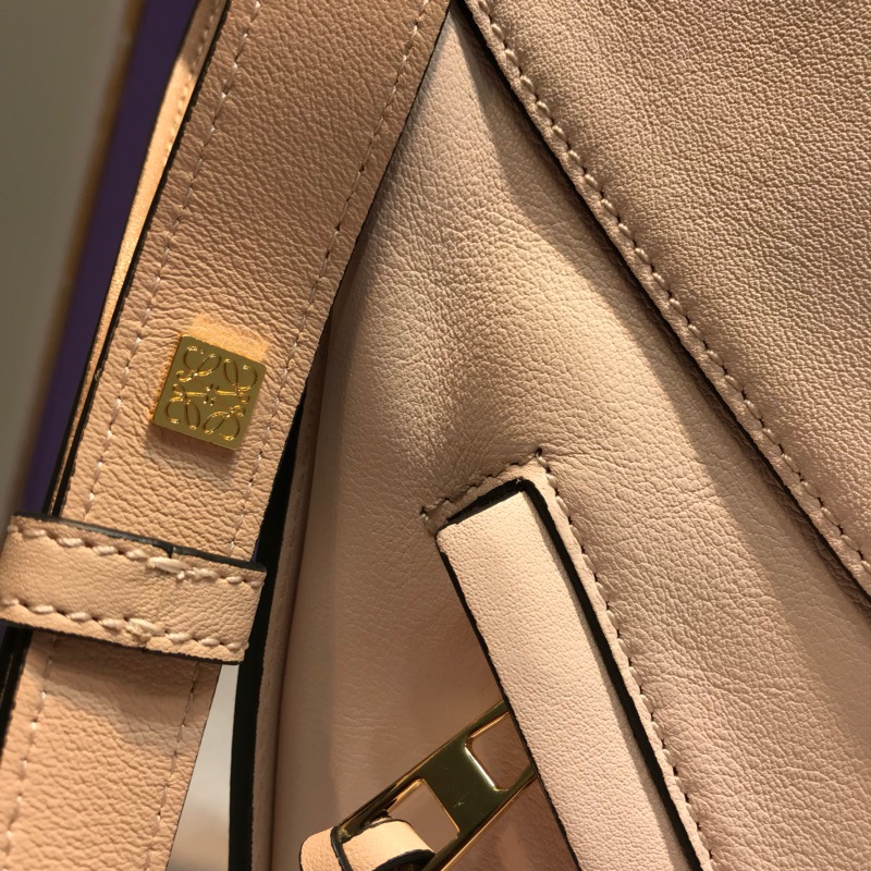 로에베 신상 해먹백 L108990-2