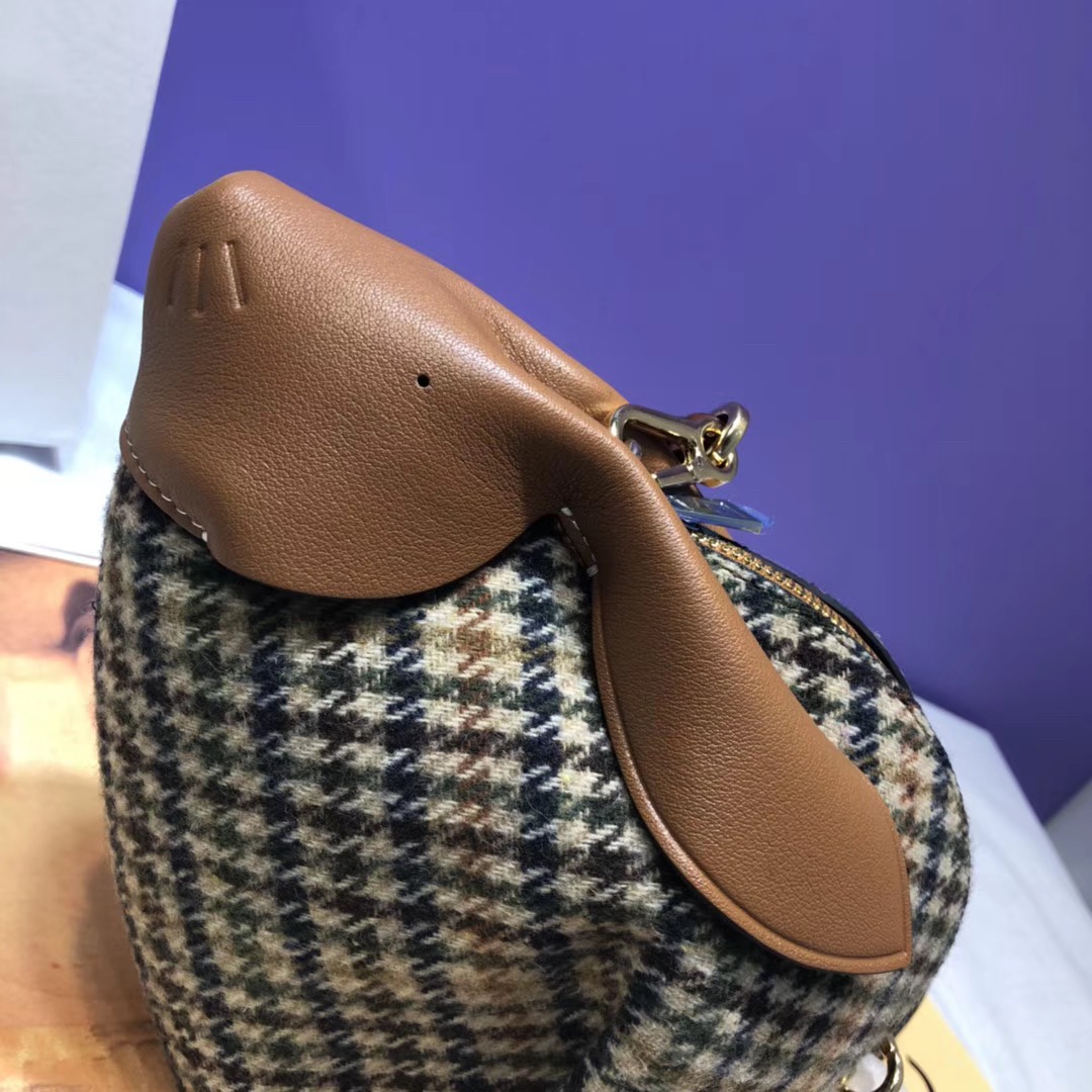 로에베 BUNNY TWEED BAG L87413