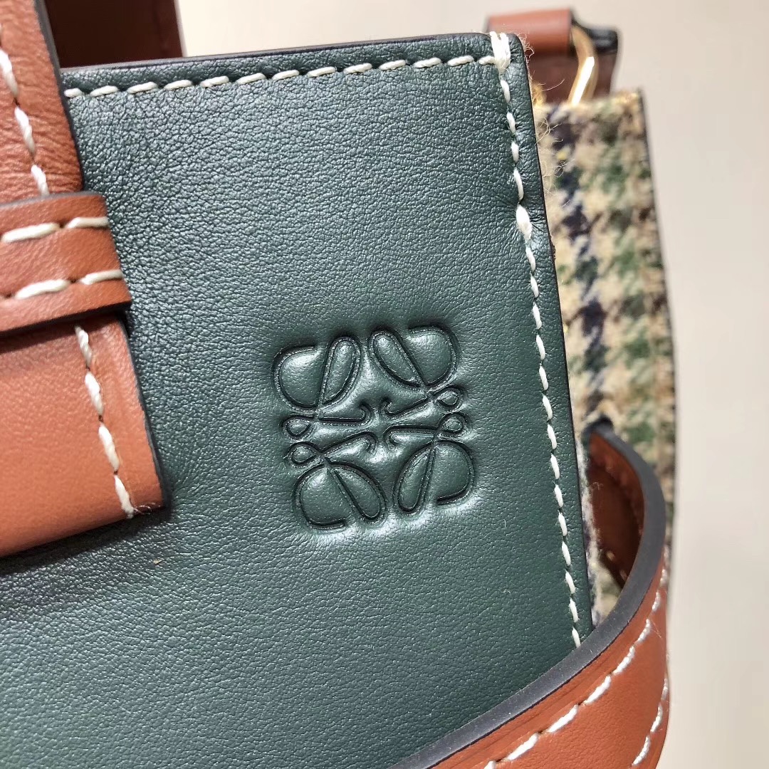 로에베 게이트 탑 핸드백 L108090-3