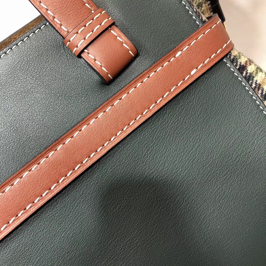 로에베 게이트 탑 핸드백 L108090-3