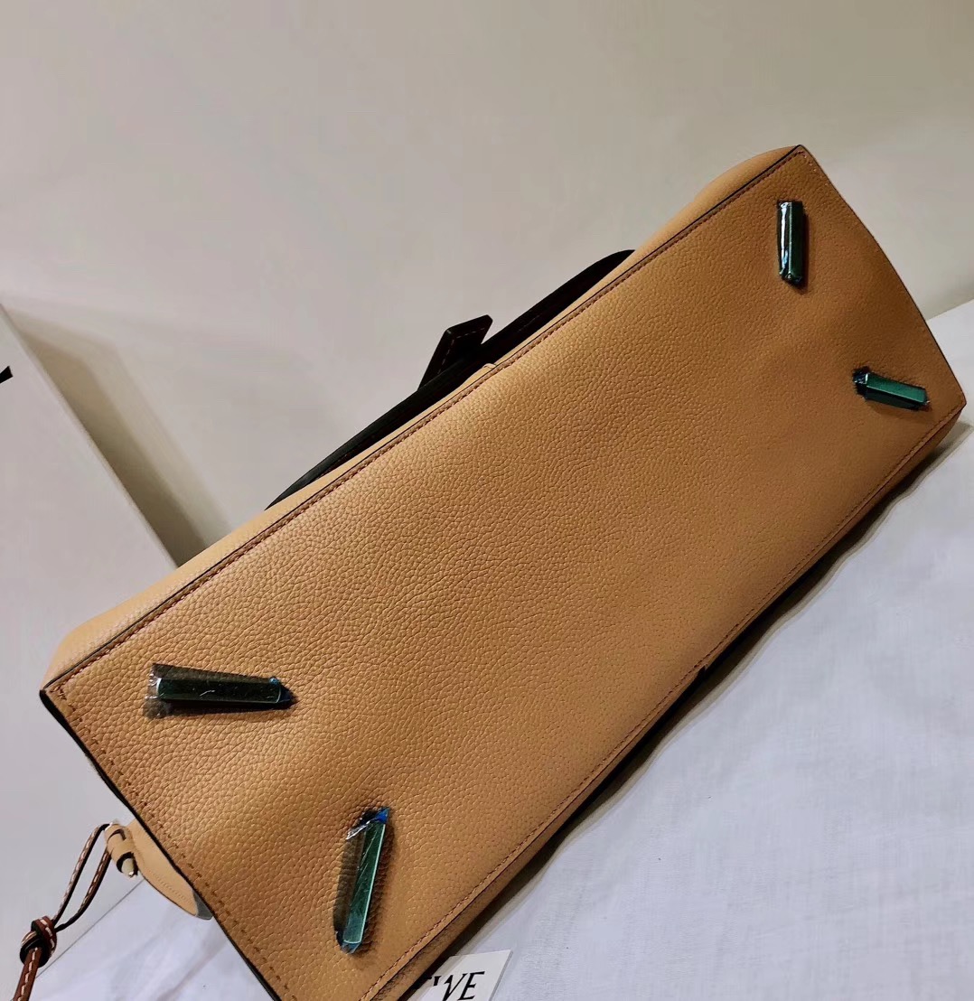 로에베 게이트 탑 핸드백 L108090-4