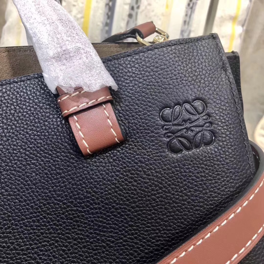 로에베 게이트 탑 핸드백 L108090-2