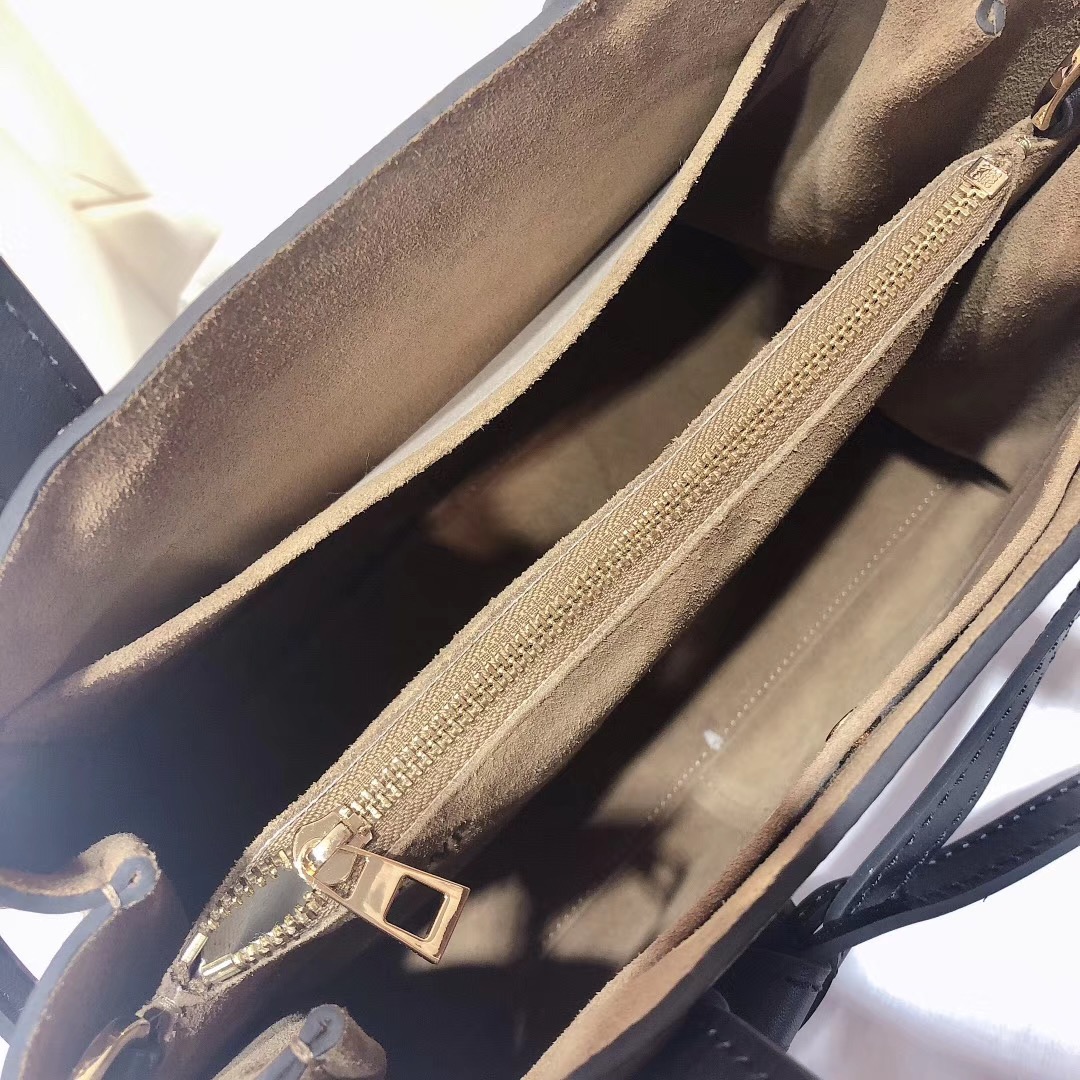 로에베 게이트 탑 핸드백 L108090-1