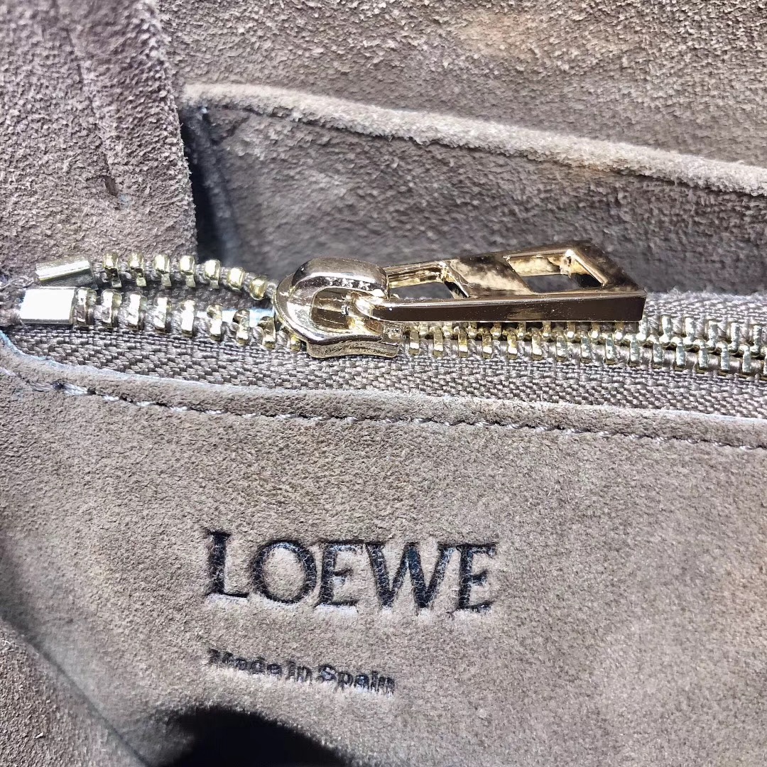 로에베 게이트 탑 핸드백 L108090-1