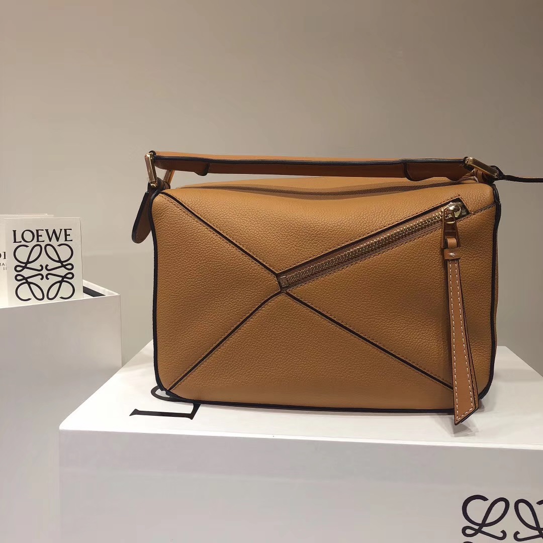 로에베 신상 퍼즐백 L108002-3