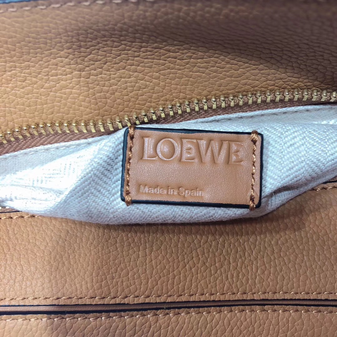 로에베 신상 퍼즐백 L108002-3