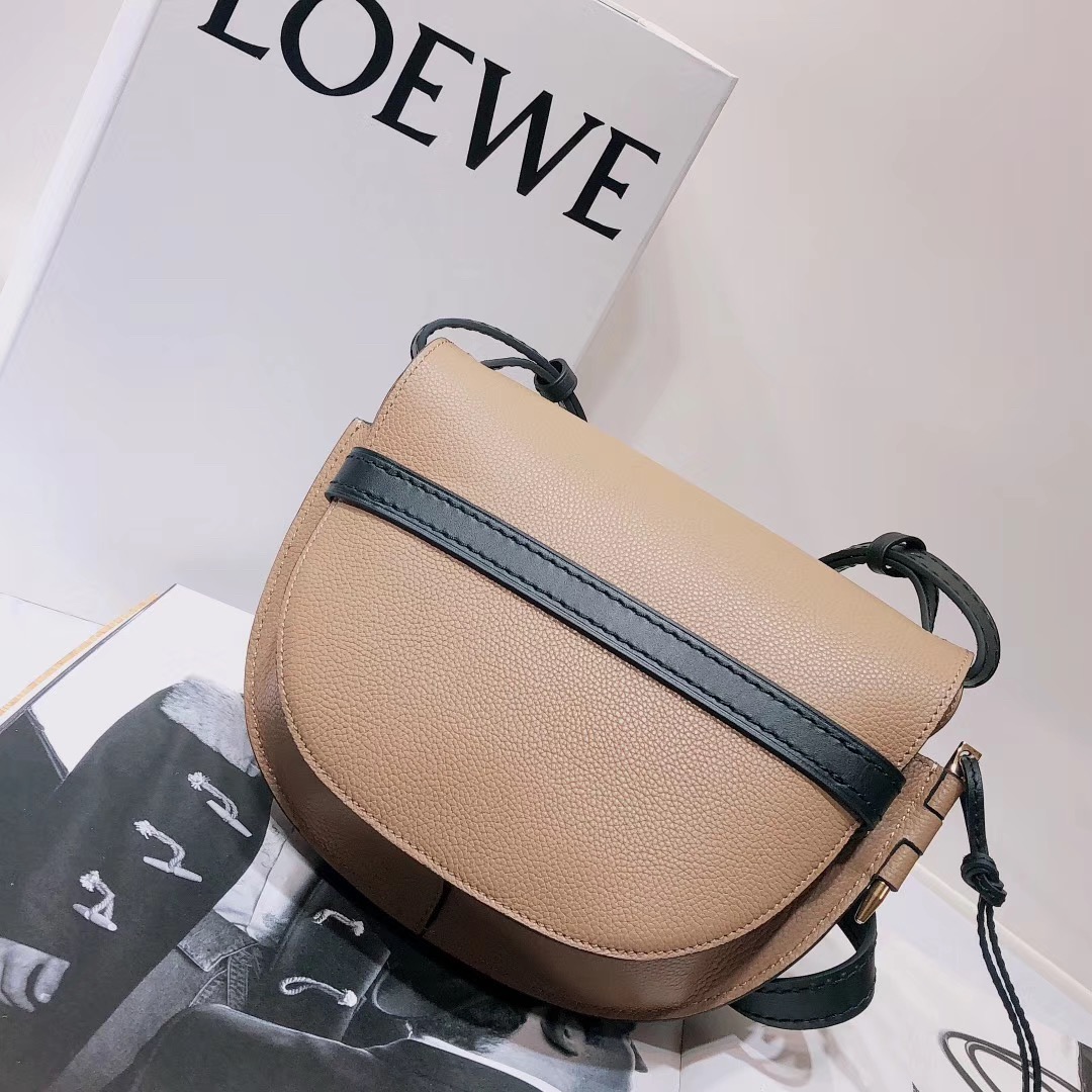 로에베 GATE FRAME SMALL BAG 20CM L108013-2