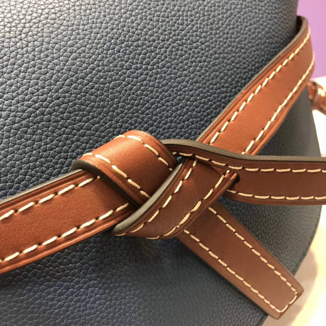 로에베 GATE FRAME SMALL BAG 20CM L108013-1