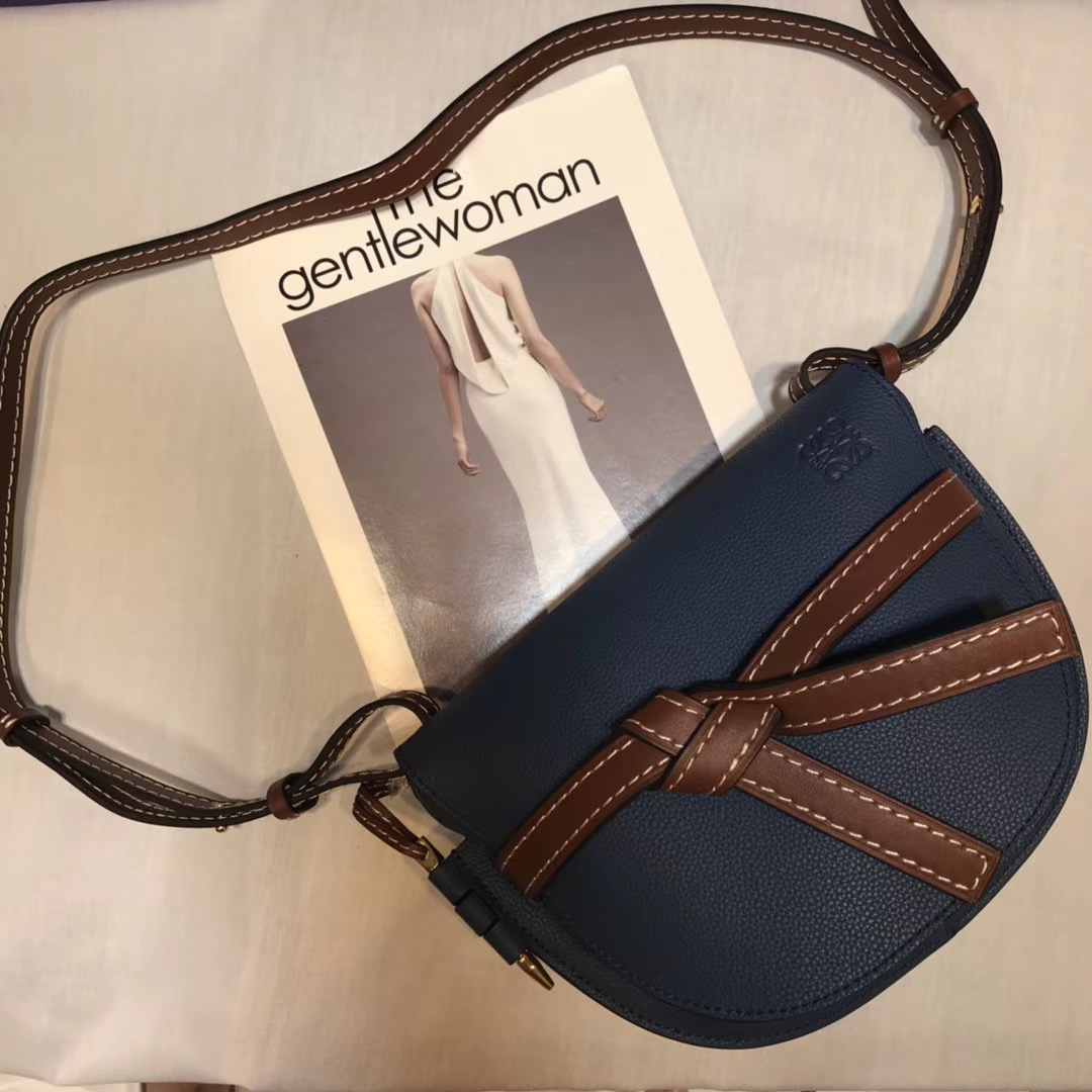 로에베 GATE FRAME SMALL BAG 20CM L108013-1