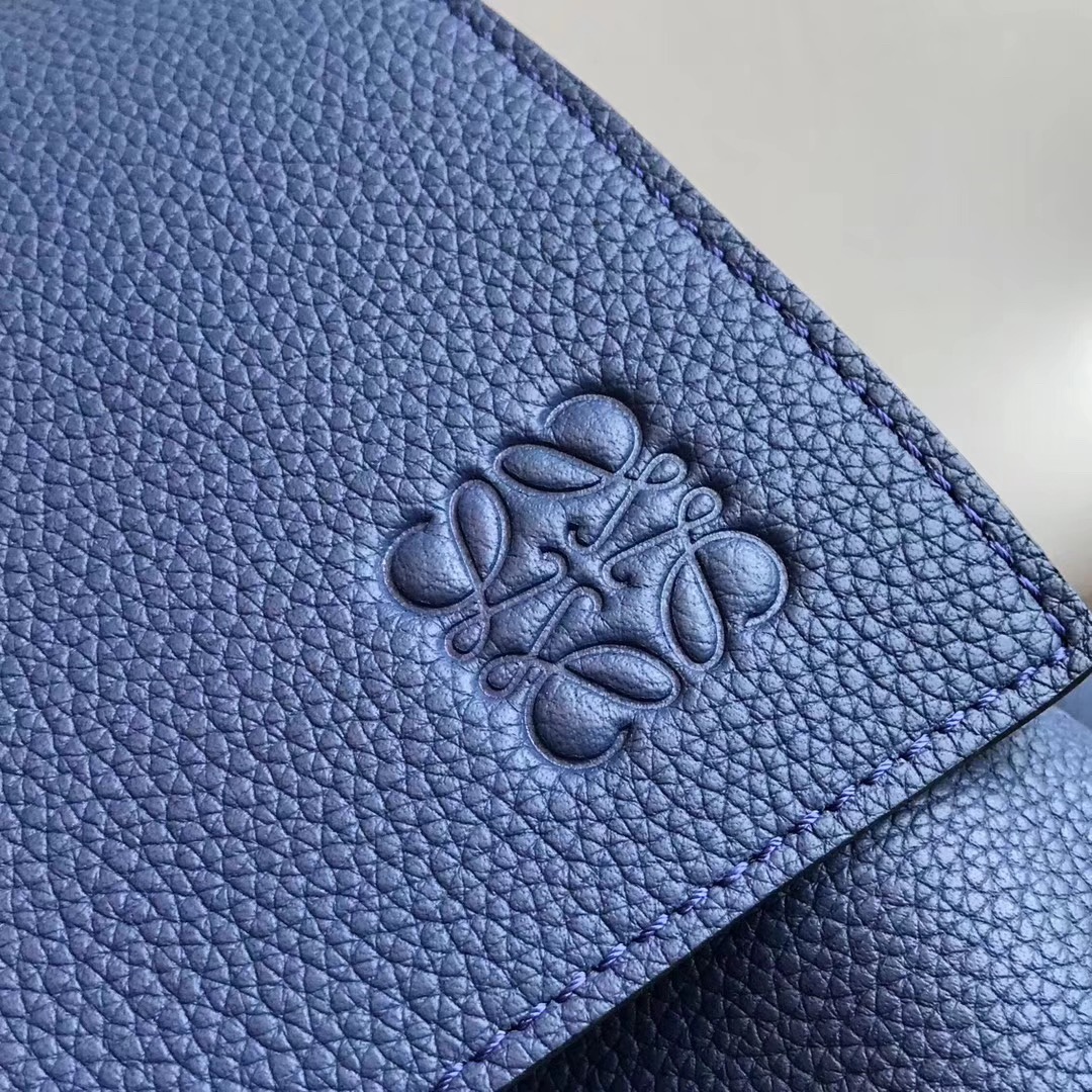 로에베 퍼즐 백팩 L63840-2