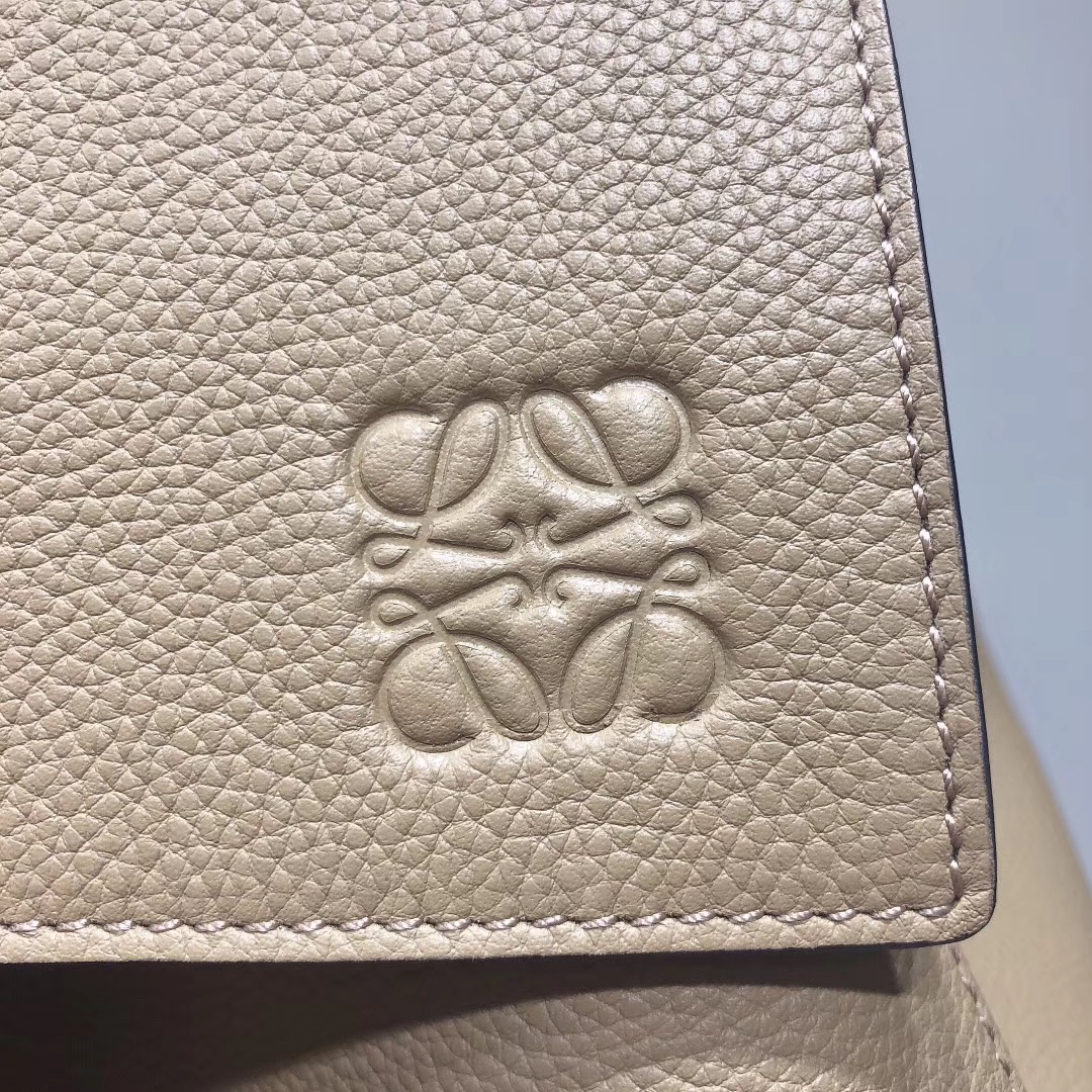 로에베 퍼즐 백팩 L63840-1