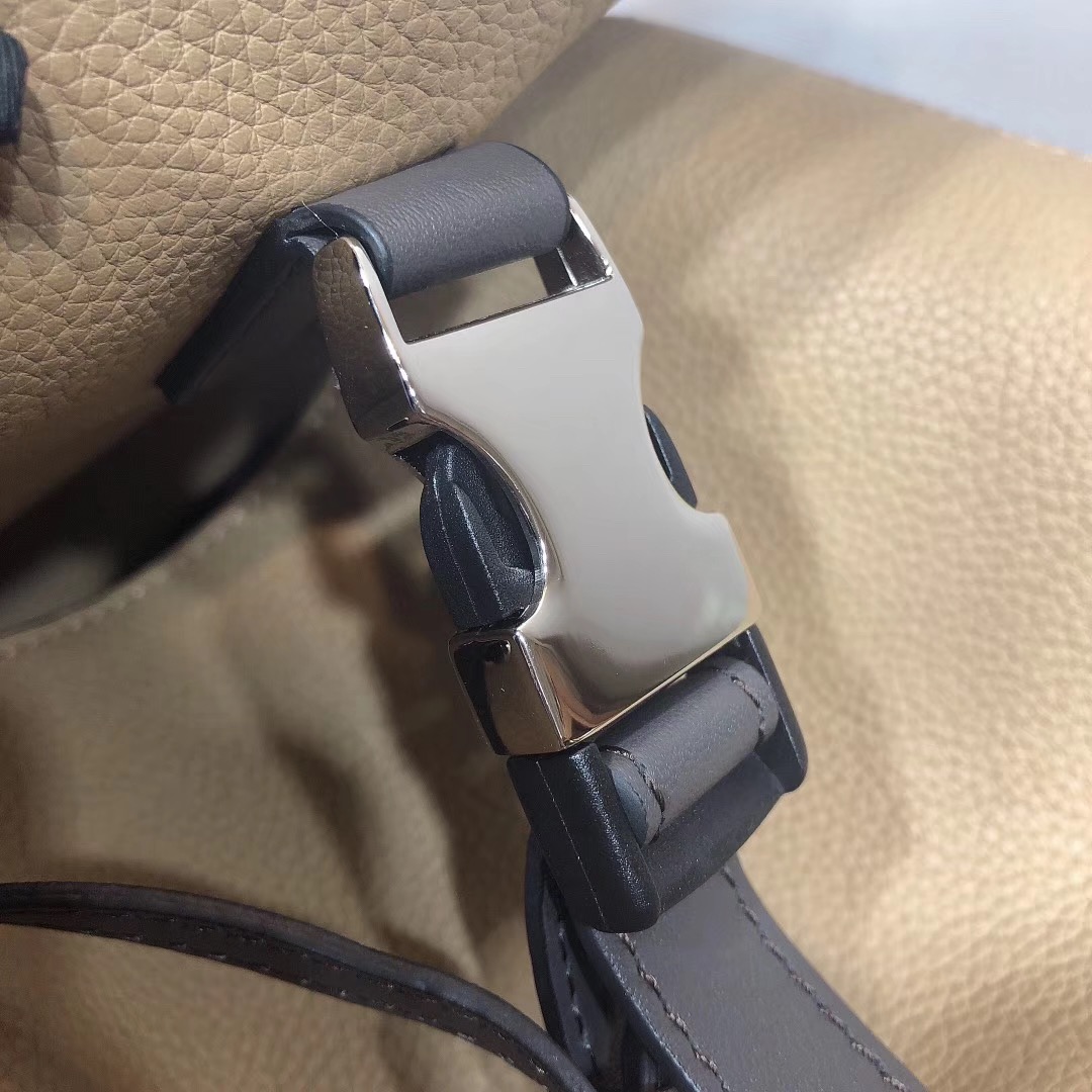 로에베 퍼즐 백팩 L63840-1