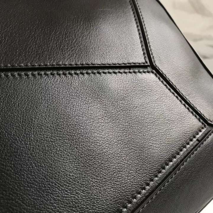 로에베 퍼즐 숄더백 L63820-4