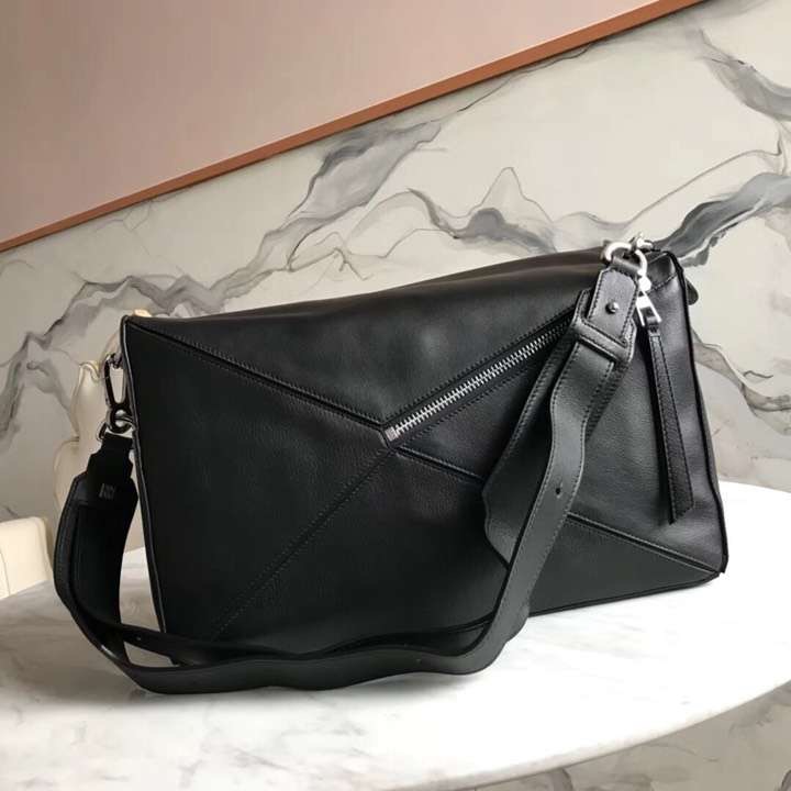 로에베 퍼즐 숄더백 L63820-4