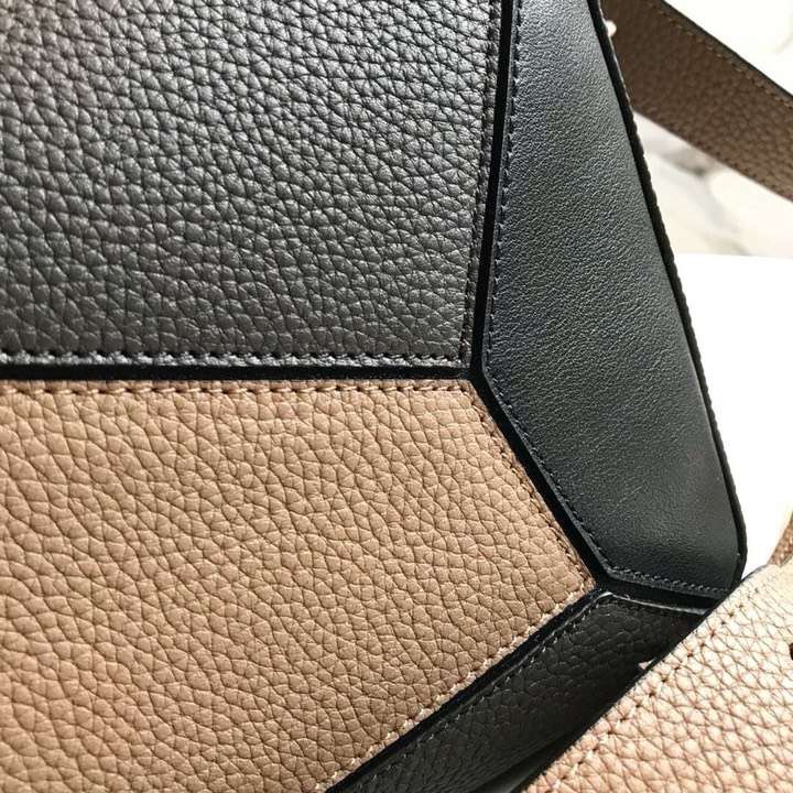 로에베 퍼즐 숄더백 L63820-2