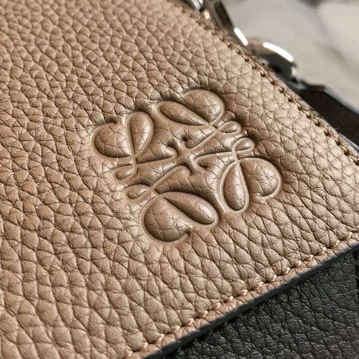 로에베 퍼즐 숄더백 L63820-2