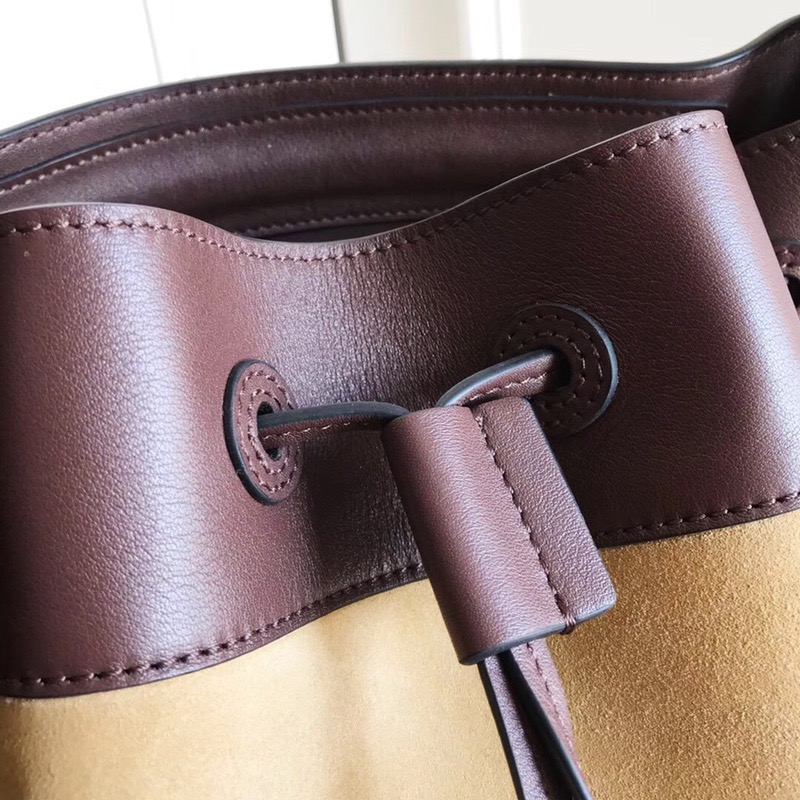 로에베 미디나잇 버킷백 신상