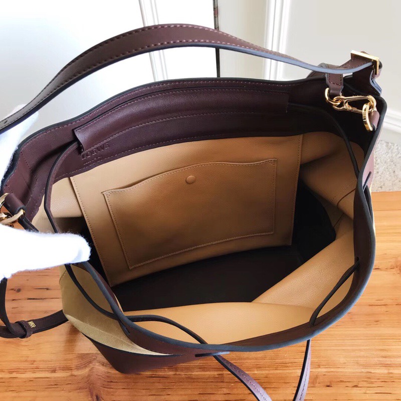 로에베 미디나잇 버킷백 신상