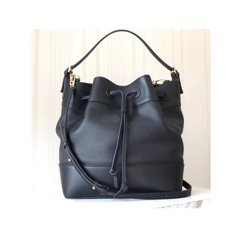 로에베 미디나잇 버킷백 신상