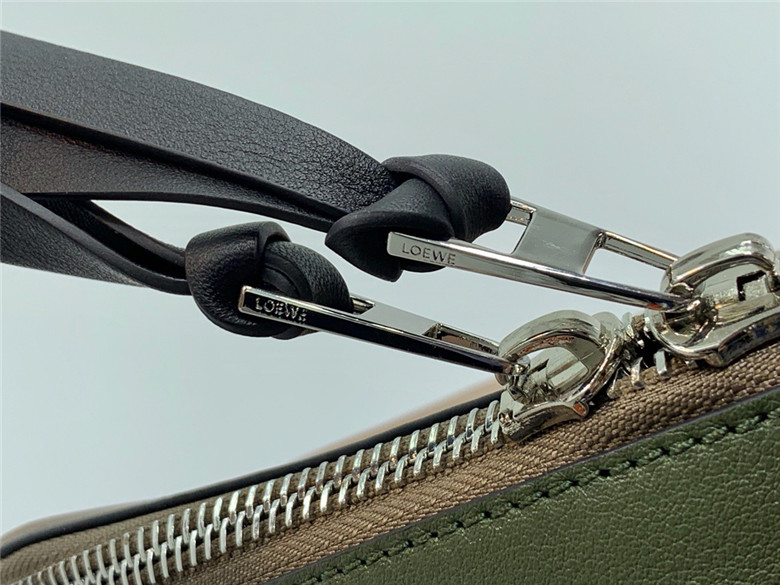 로에베 고야 백팩 라지 신상 L99889