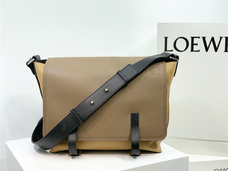 로에베 남성용 숄더백 L105088