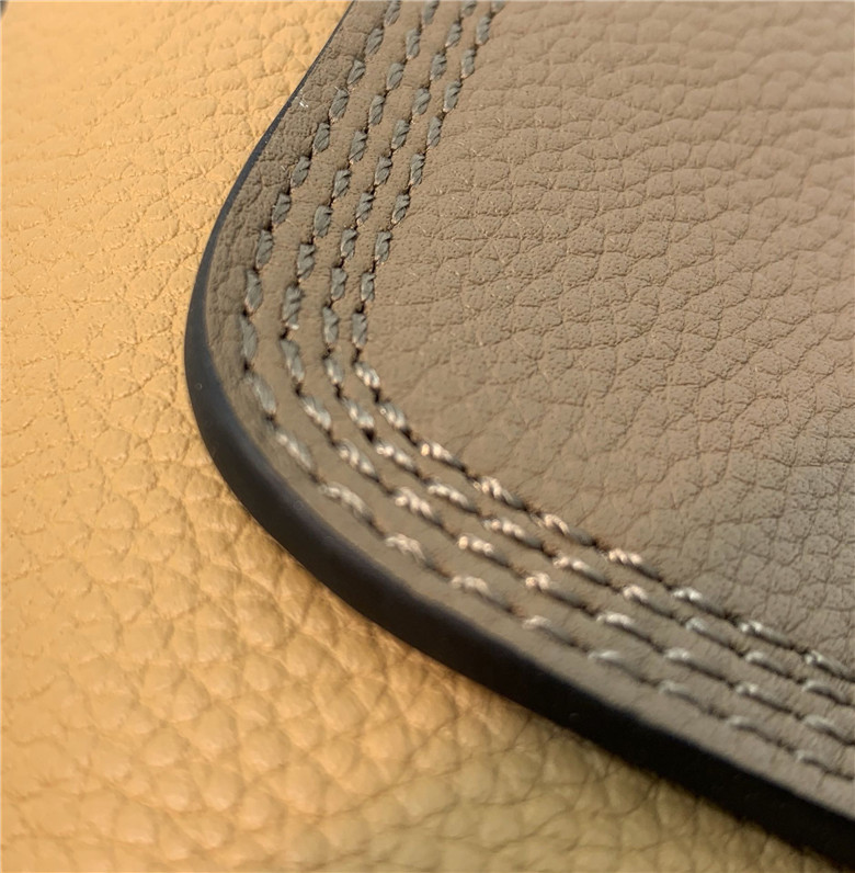 로에베 남성용 숄더백 L105088