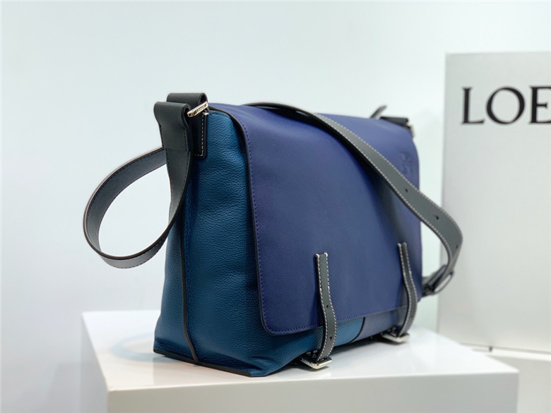 로에베 남성용 숄더백 L105088