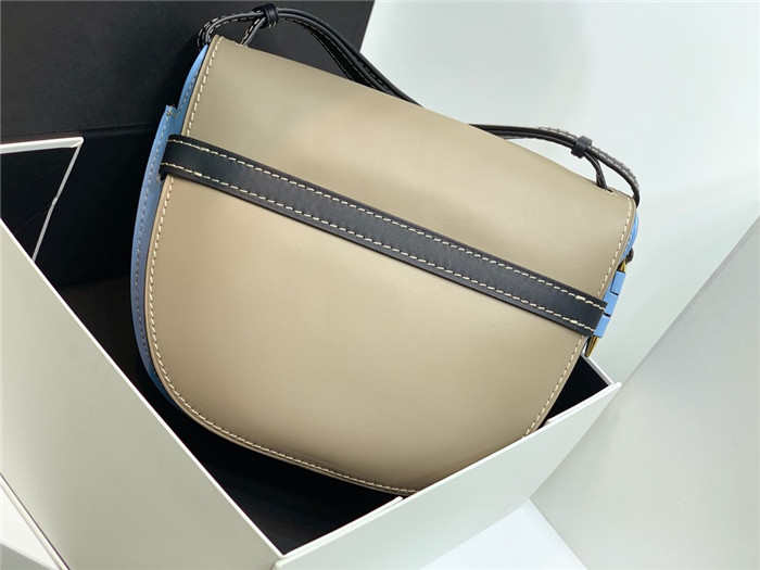 로에베 게이트백 L309100-1 신상 (연예인가방)