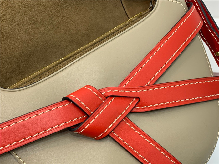 로에베 게이트백 L309100-2 신상 (연예인가방)