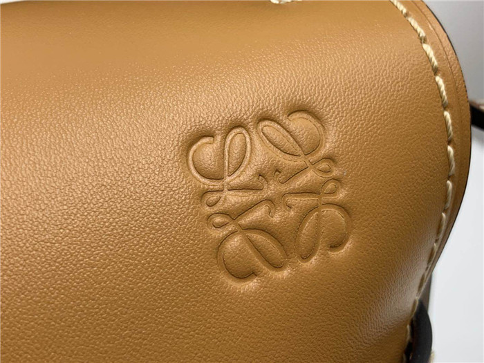 로에베 게이트백 L309100-3 신상 (연예인가방)