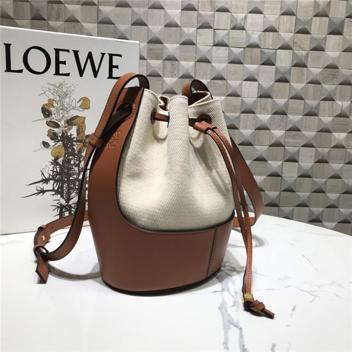 로에베 버킷백 스몰 W52203 2020/신상