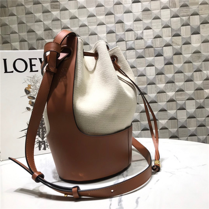 로에베 버킷백 미듐 W52204 2020/신상