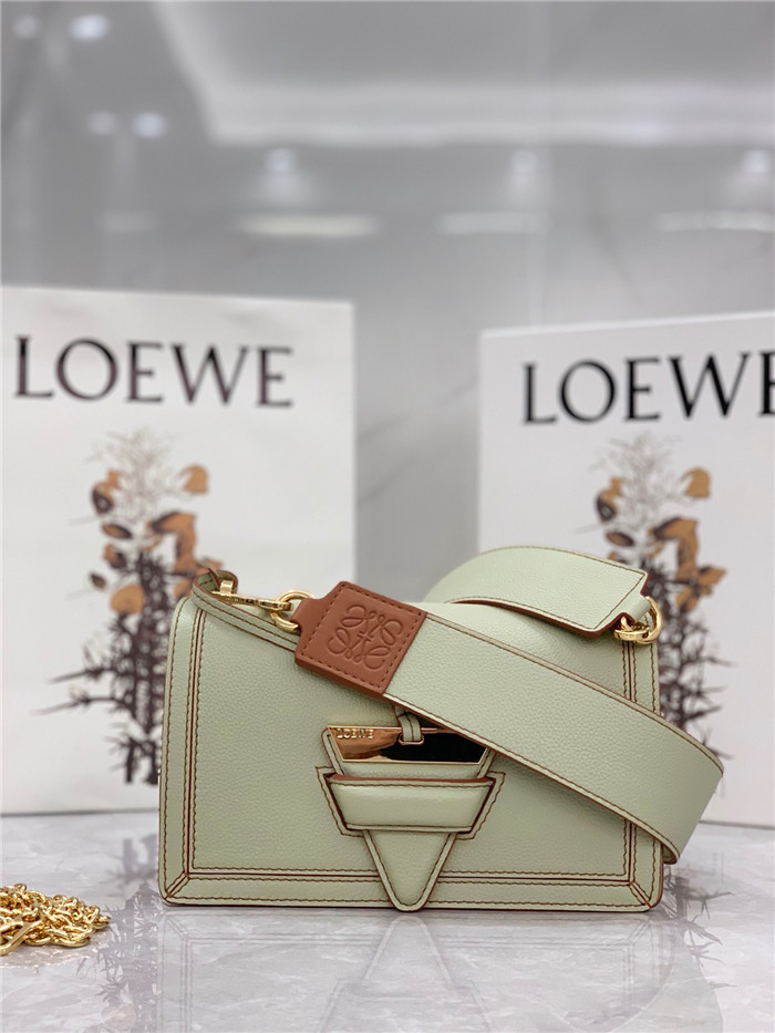 로에베 바르셀로나 소프트백 L00870-2 2020/신상