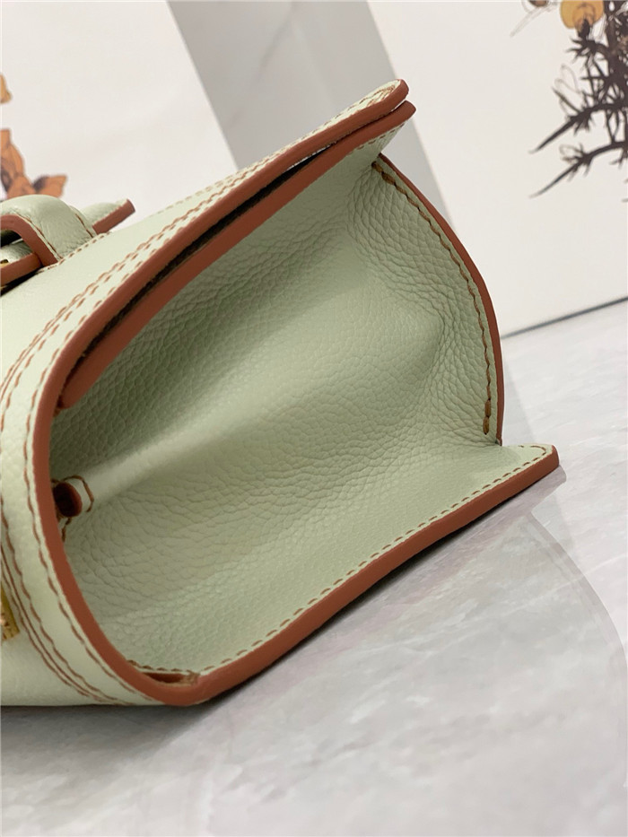 로에베 바르셀로나 소프트백 L00870-2 2020/신상