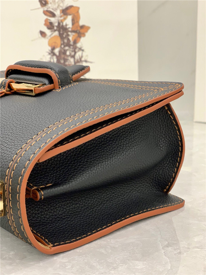 로에베 바르셀로나 소프트백 L00870-3 2020/신상