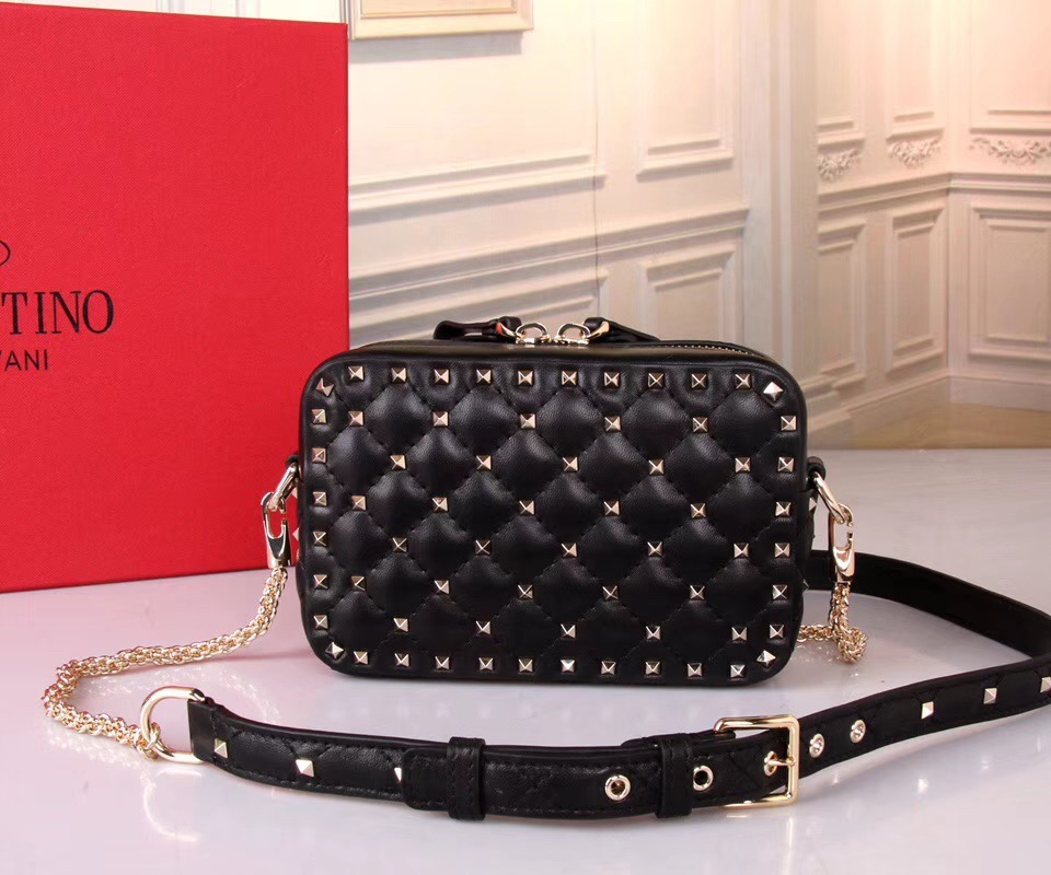 발렌티노 카메라백 GARAVANI ROCKSTUD SPIKE BOX BAG V10800