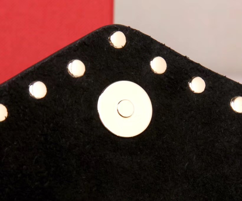 발렌티노 락스터드 엔벨롭 클러치 30CM V632010