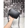 발렌티노 락스터드 크로스백 20CM V50164