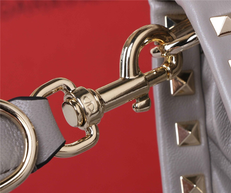 발렌티노 GARAVANI CANDYSTUD 미니 토트&숄더백 17CM B31561